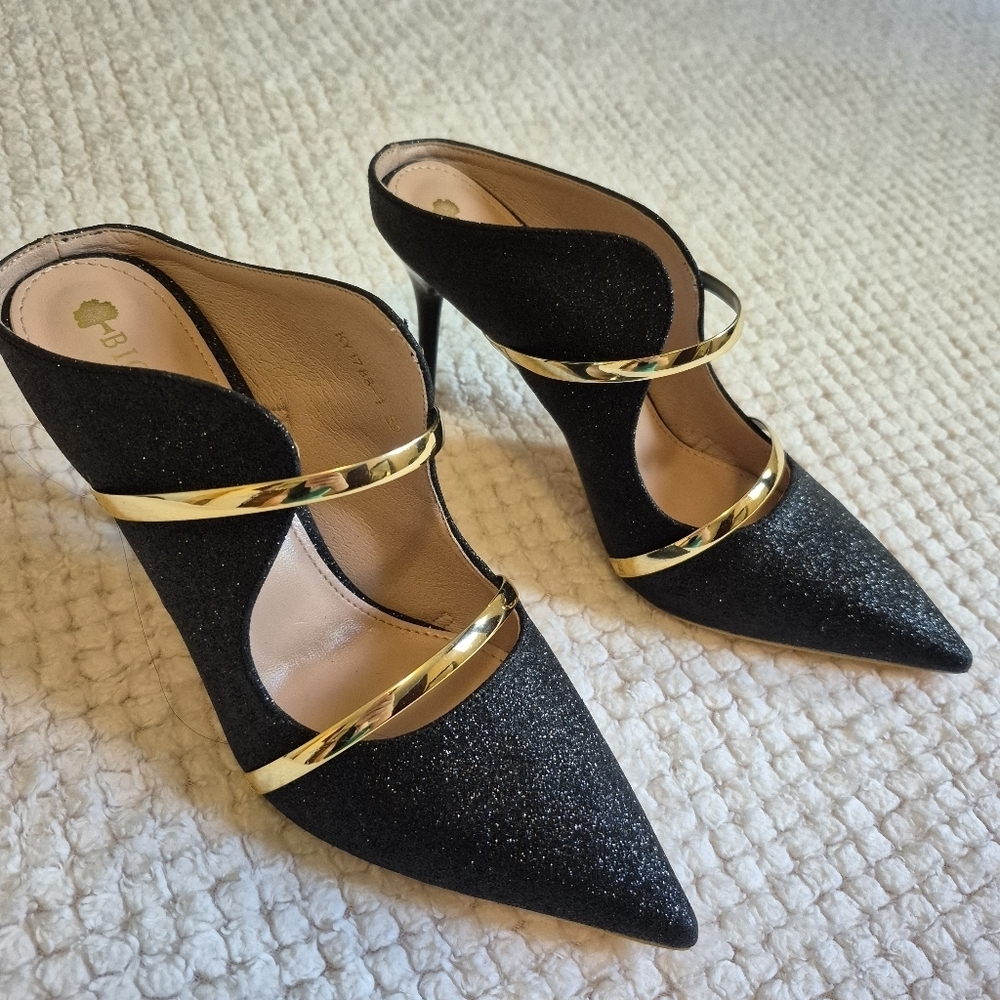 NWOT Black Sparkle High Heels Double Belted Gold Sequin Pointed Ladies 8.5